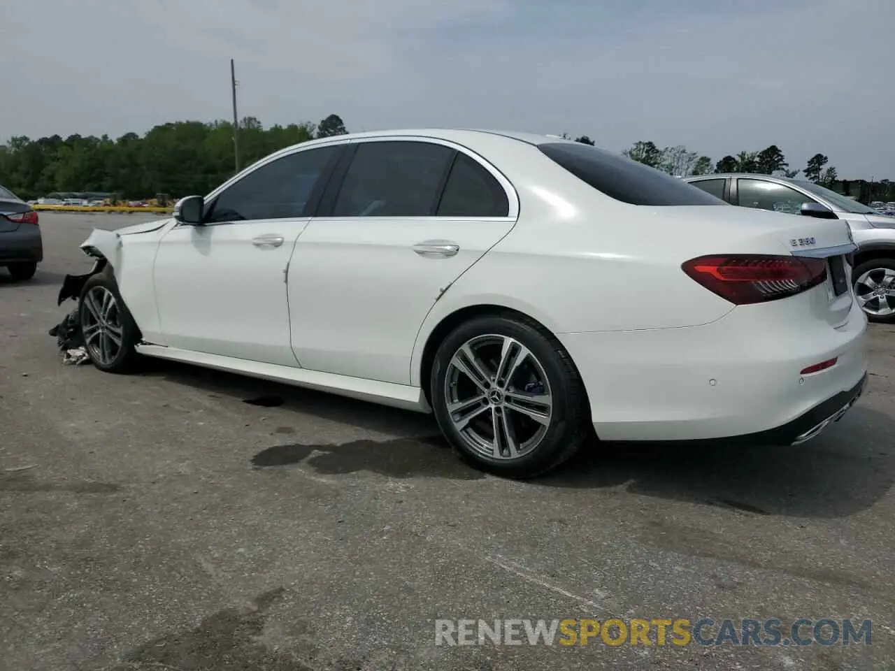 2 Photograph of a damaged car W1KZF8DB1MA886643 MERCEDES-BENZ E-CLASS 2021
