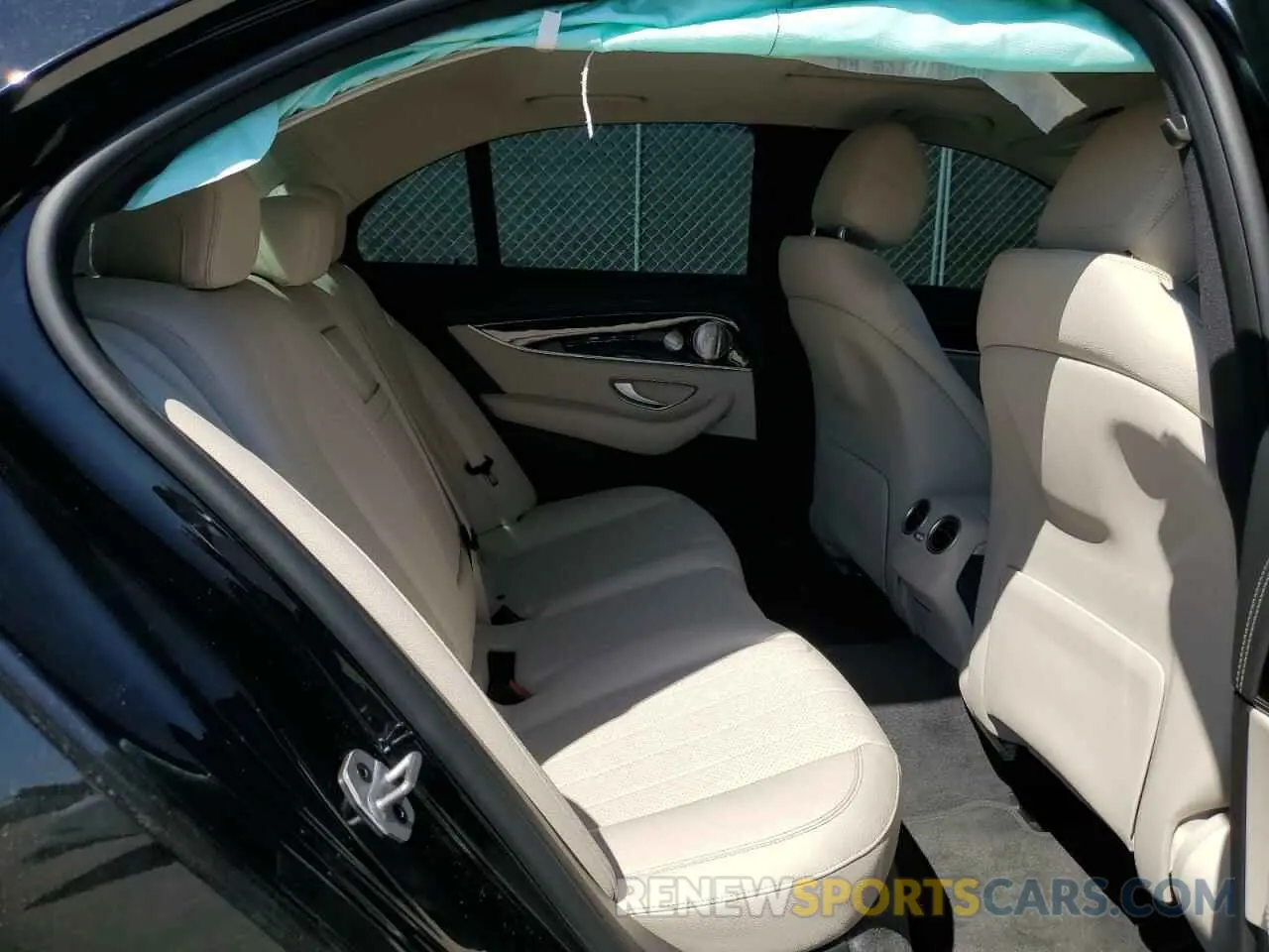 10 Photograph of a damaged car W1KZF8DB1MA906020 MERCEDES-BENZ E-CLASS 2021