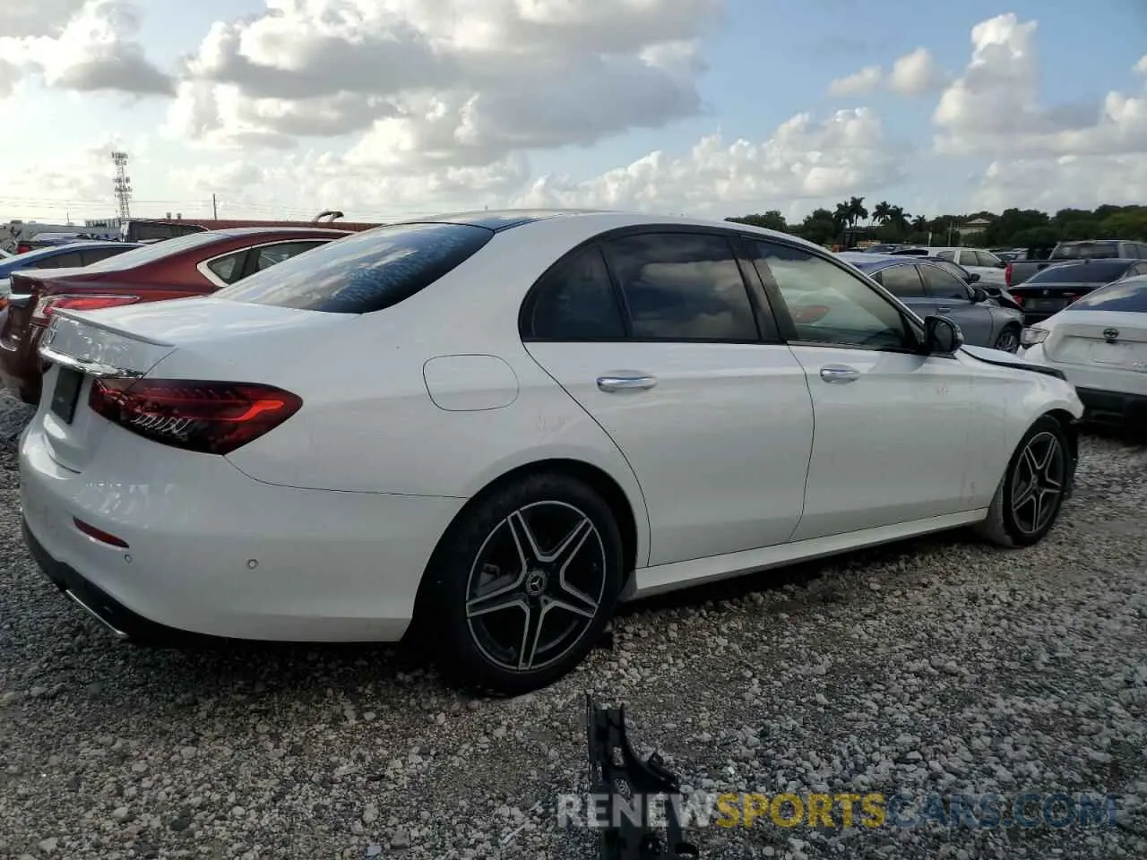 3 Photograph of a damaged car W1KZF8DB1MA921245 MERCEDES-BENZ E-CLASS 2021