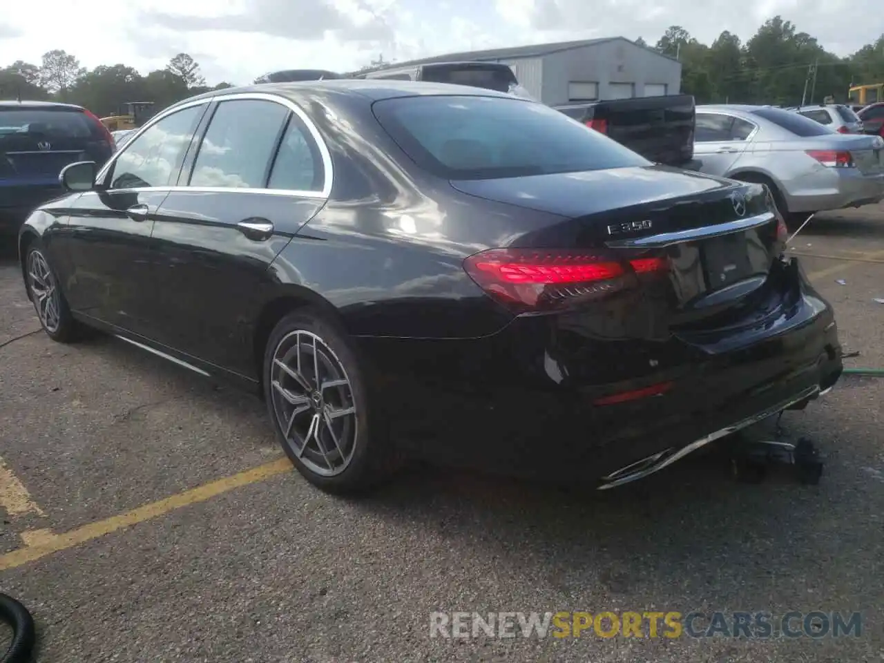 3 Photograph of a damaged car W1KZF8DB2MA970454 MERCEDES-BENZ E-CLASS 2021