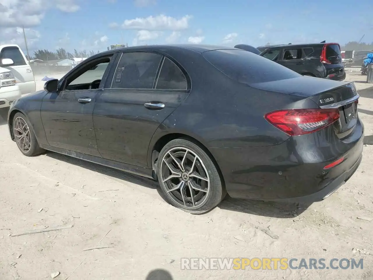 2 Photograph of a damaged car W1KZF8DB7MA945680 MERCEDES-BENZ E-CLASS 2021