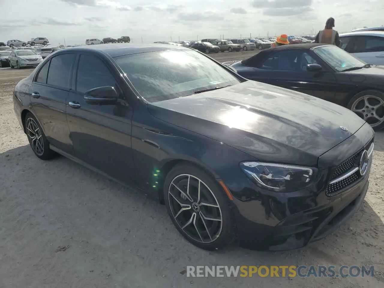 4 Photograph of a damaged car W1KZF8DB7MA966545 MERCEDES-BENZ E-CLASS 2021