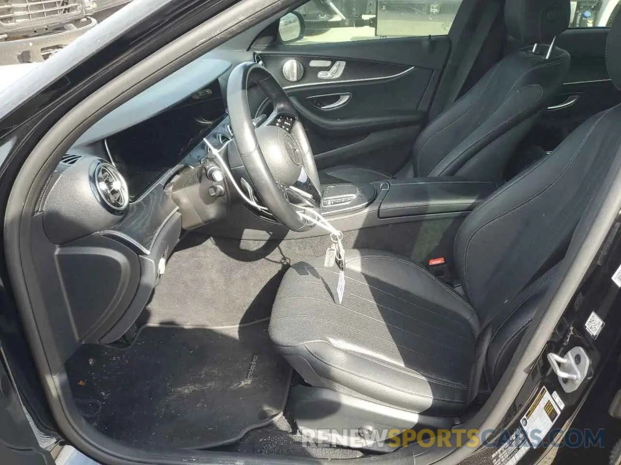 7 Photograph of a damaged car W1KZF8DB7MA966545 MERCEDES-BENZ E-CLASS 2021