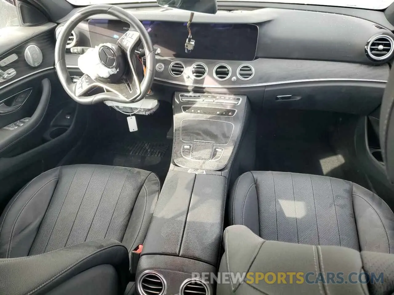 8 Photograph of a damaged car W1KZF8DB9MA906458 MERCEDES-BENZ E-CLASS 2021