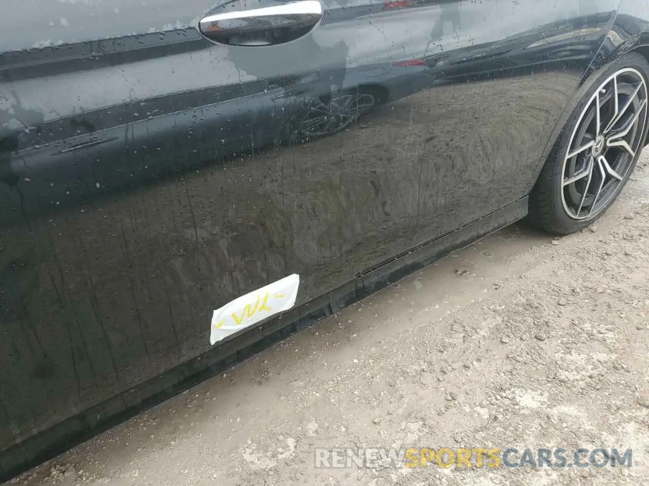 12 Photograph of a damaged car W1KZF8DBXMB000958 MERCEDES-BENZ E-CLASS 2021