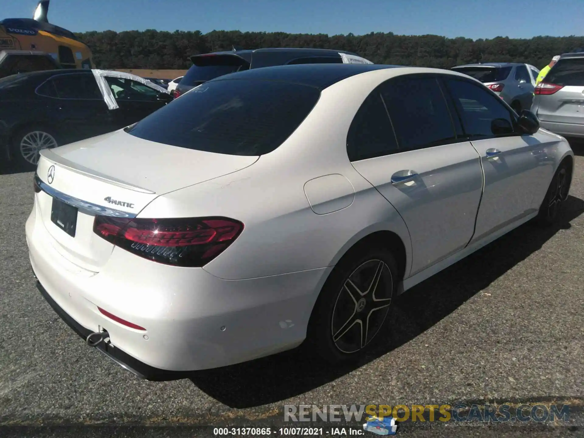 4 Photograph of a damaged car W1KZF8EB0MA906962 MERCEDES-BENZ E-CLASS 2021