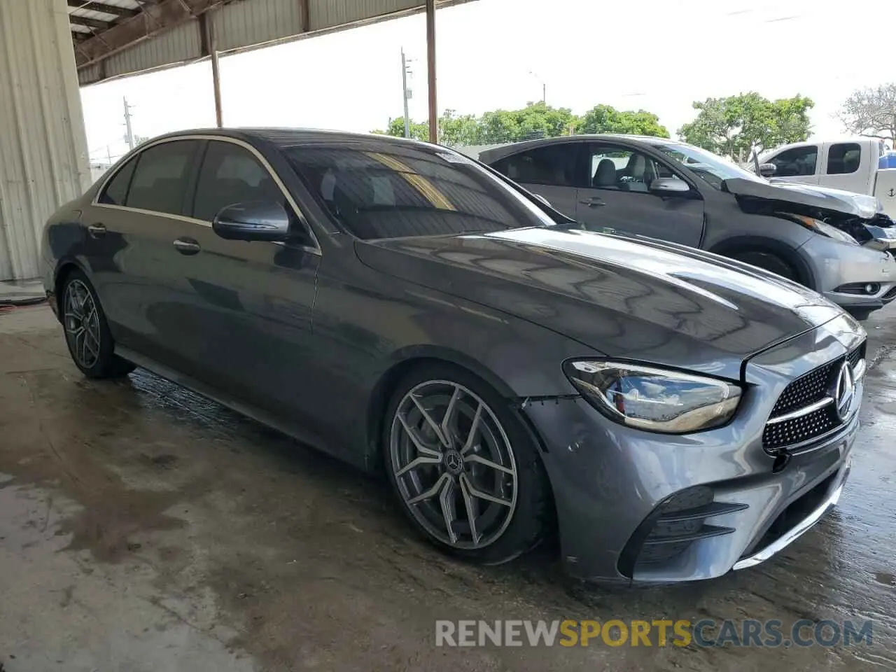 4 Photograph of a damaged car W1KZF8EB1MA840115 MERCEDES-BENZ E-CLASS 2021
