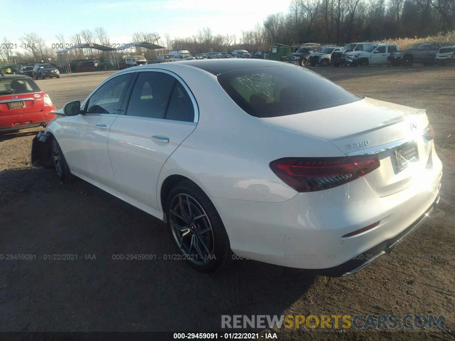 3 Photograph of a damaged car W1KZF8EB2MA920197 MERCEDES-BENZ E-CLASS 2021