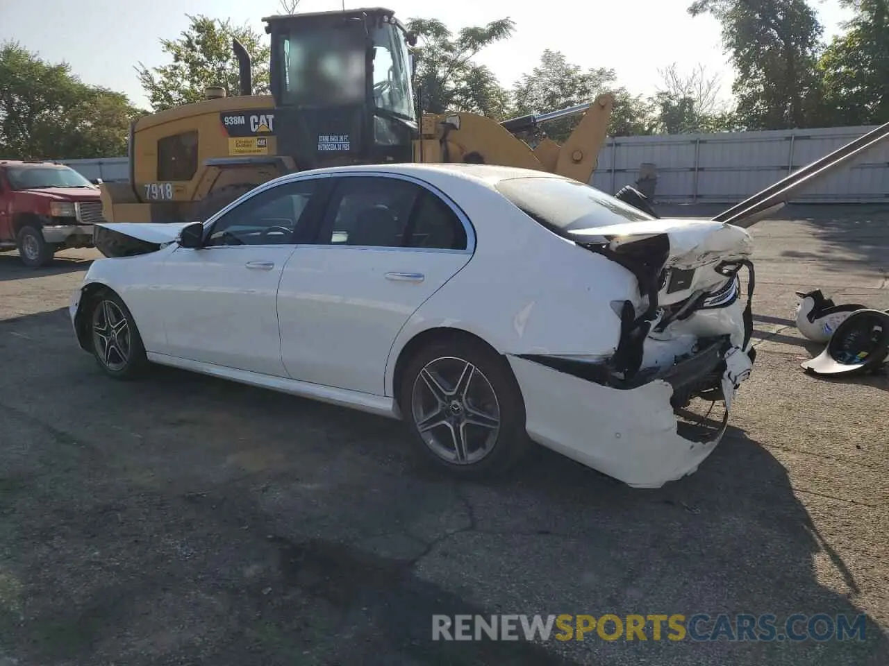2 Photograph of a damaged car W1KZF8EB2MA960084 MERCEDES-BENZ E-CLASS 2021