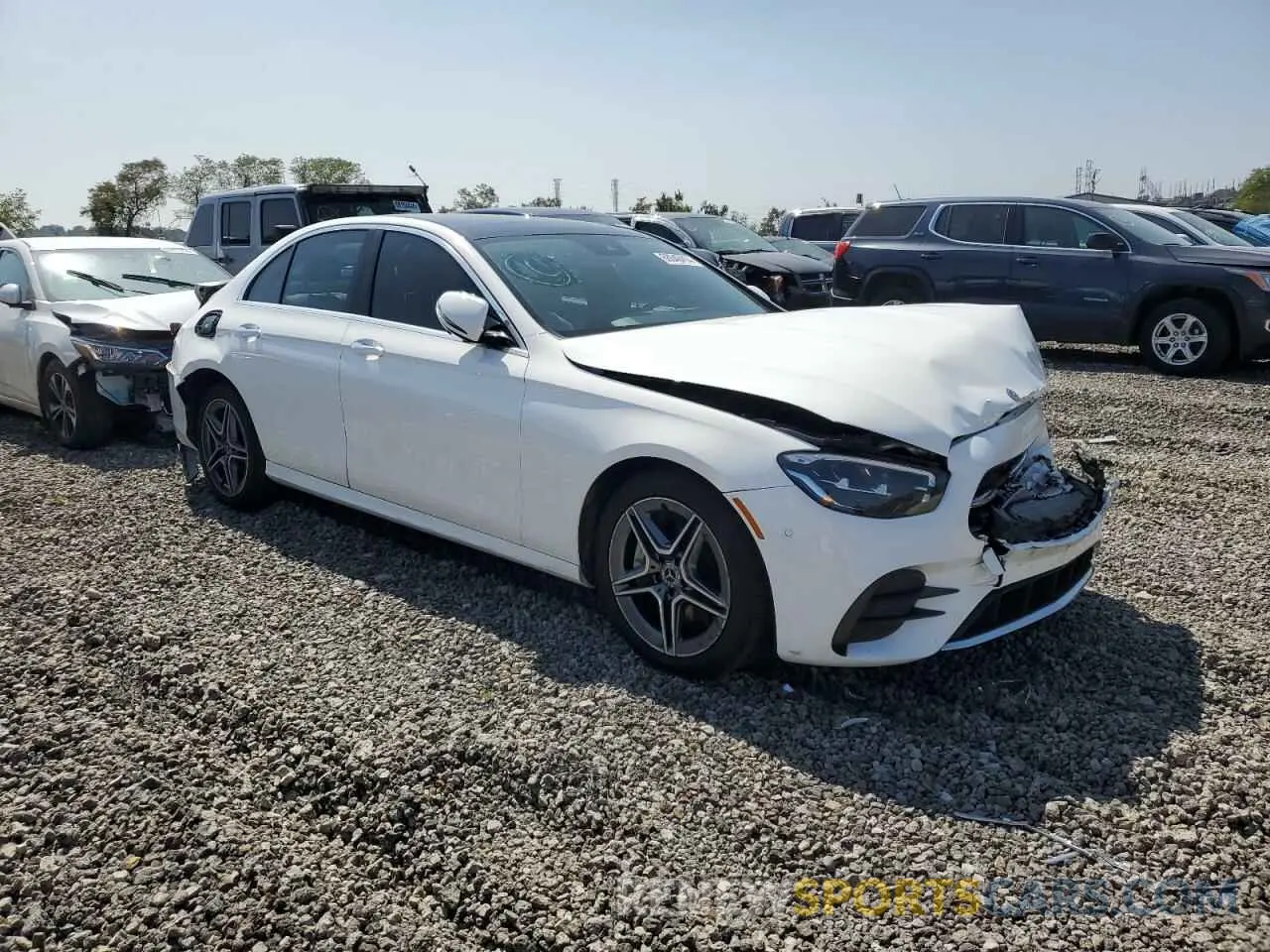 4 Photograph of a damaged car W1KZF8EB2MA960084 MERCEDES-BENZ E-CLASS 2021