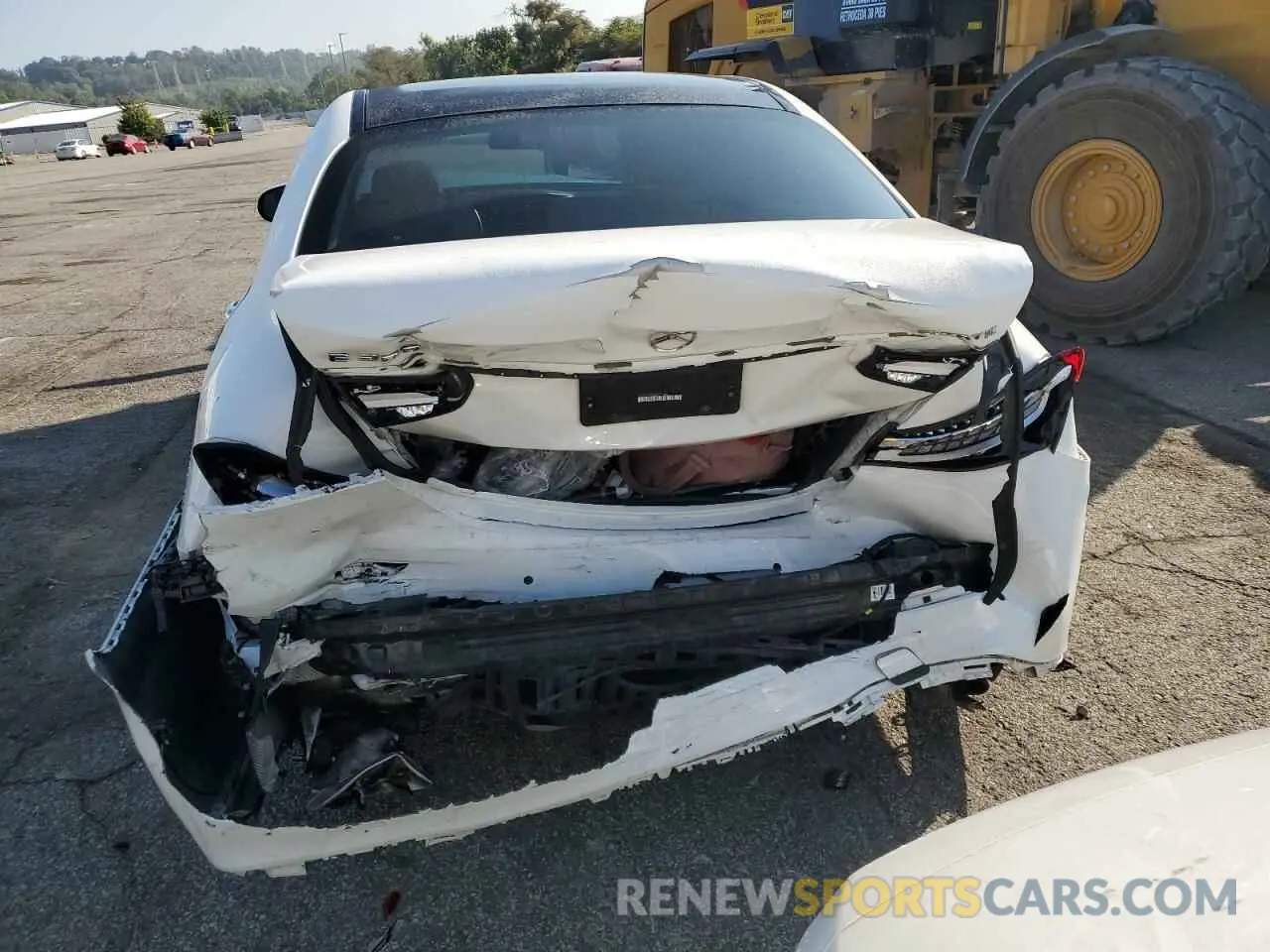 6 Photograph of a damaged car W1KZF8EB2MA960084 MERCEDES-BENZ E-CLASS 2021