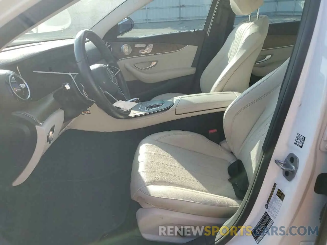 7 Photograph of a damaged car W1KZF8EB2MA960084 MERCEDES-BENZ E-CLASS 2021