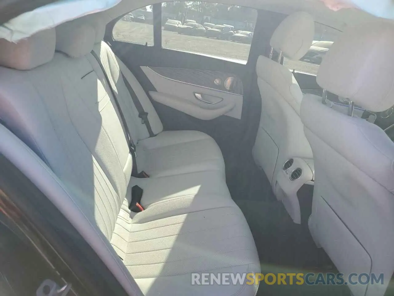10 Photograph of a damaged car W1KZF8EB2MB000788 MERCEDES-BENZ E-CLASS 2021
