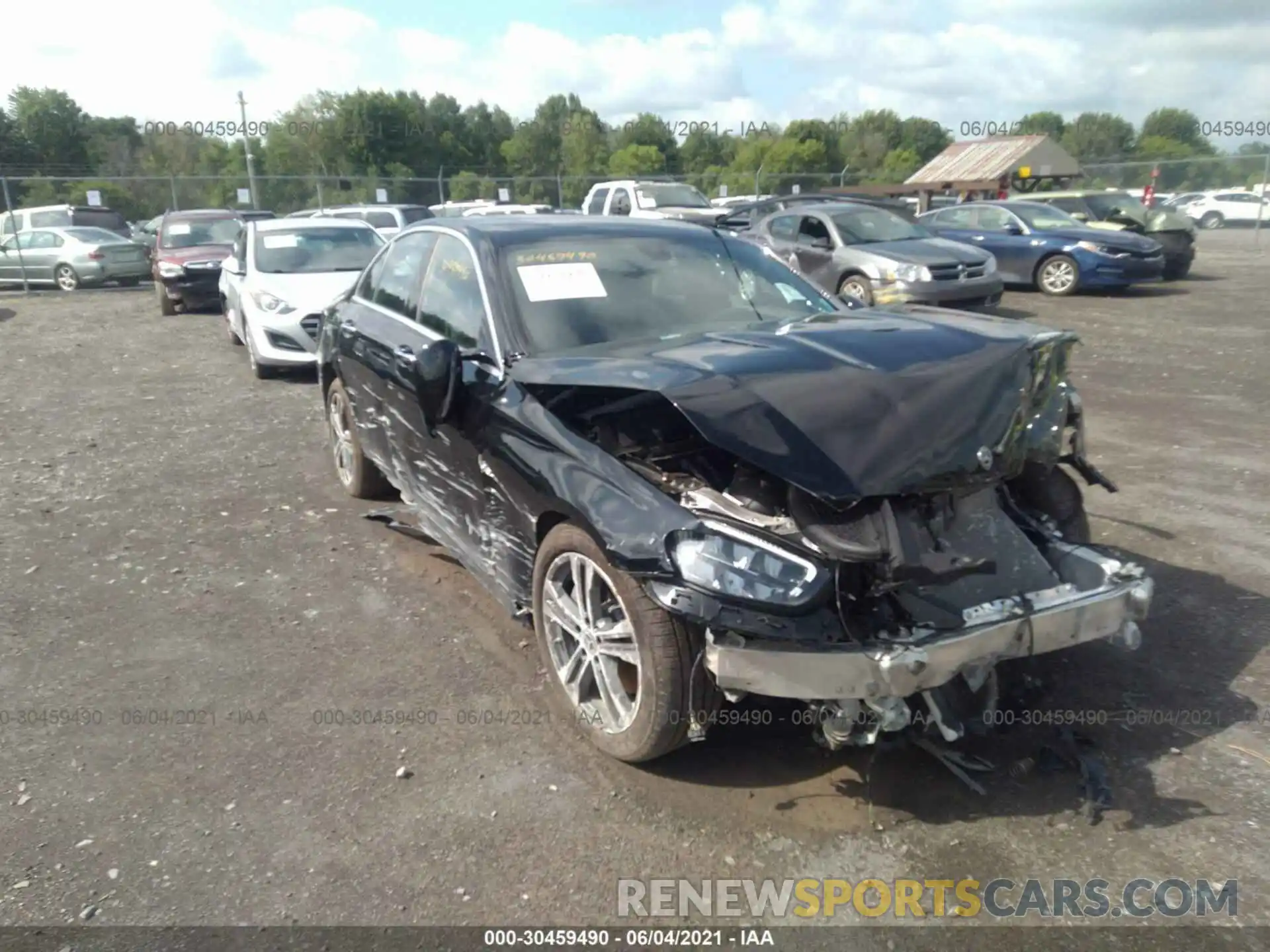 1 Photograph of a damaged car W1KZF8EB5MA886630 MERCEDES-BENZ E-CLASS 2021