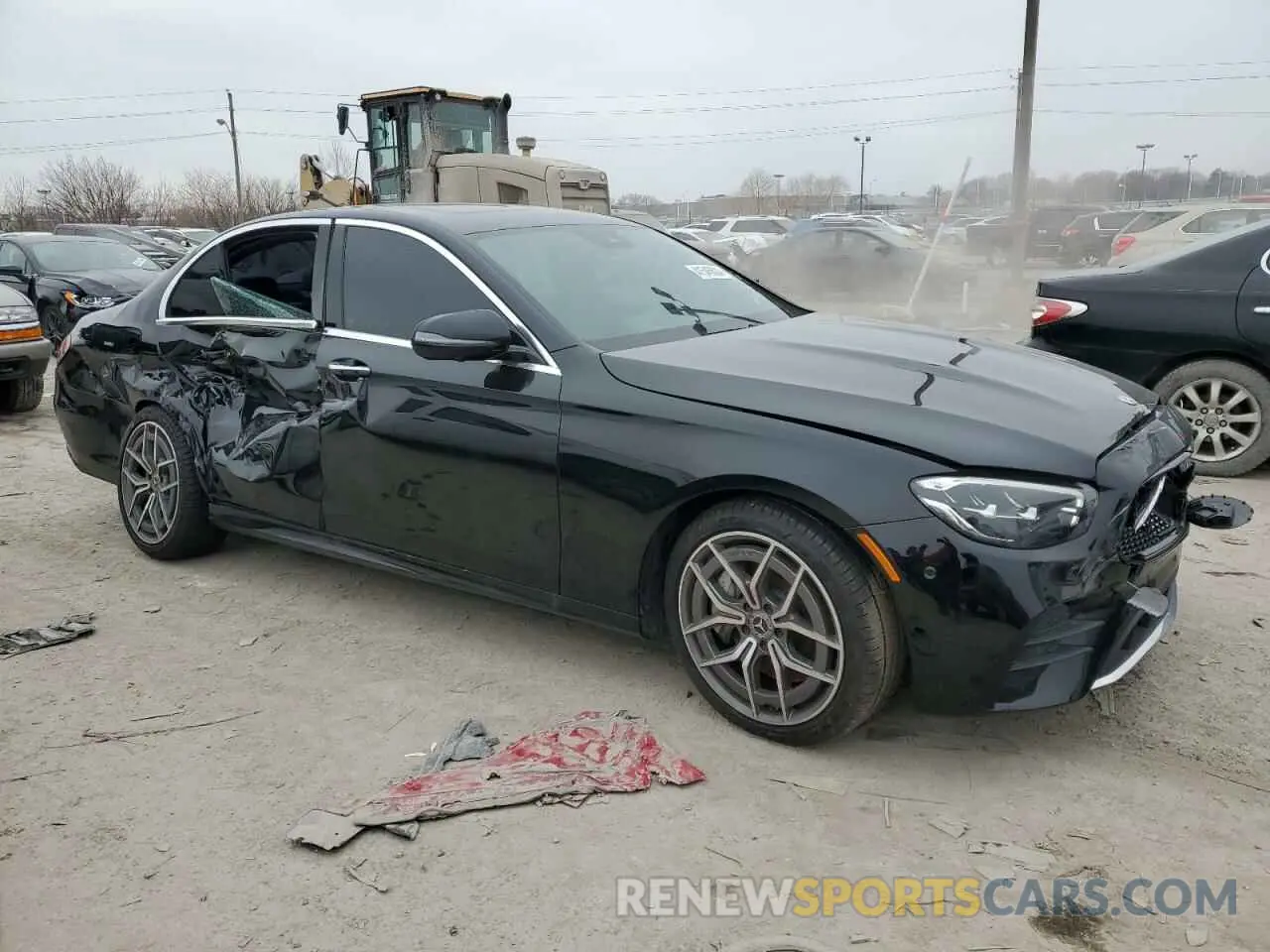 4 Photograph of a damaged car W1KZF8EB5MA892184 MERCEDES-BENZ E-CLASS 2021