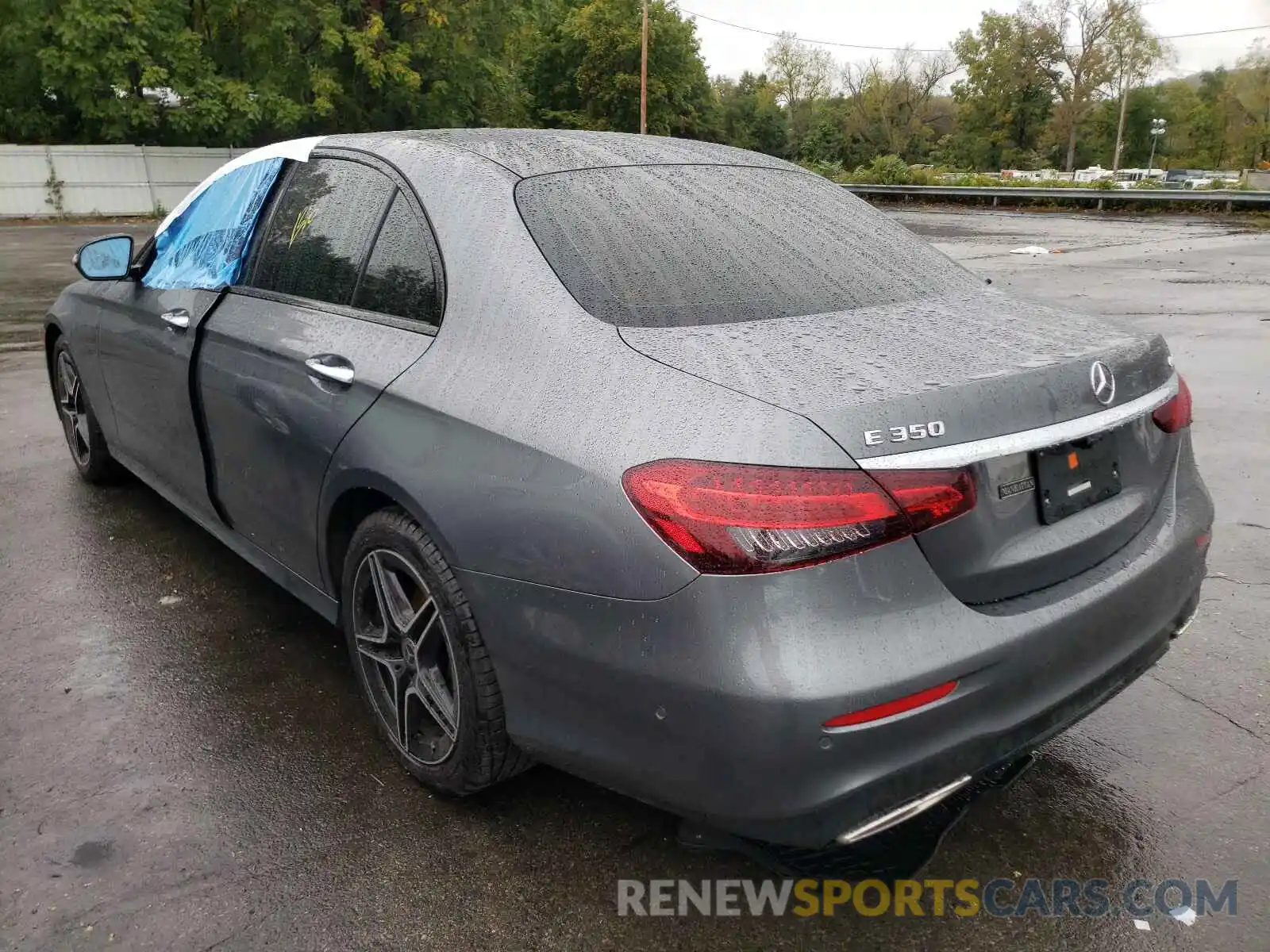 3 Photograph of a damaged car W1KZF8EB6MA893067 MERCEDES-BENZ E-CLASS 2021