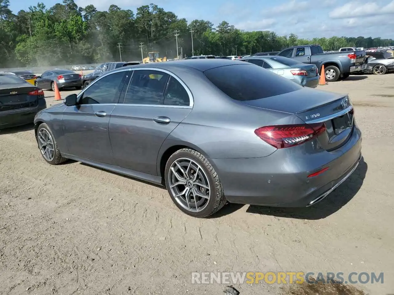 2 Photograph of a damaged car W1KZF8EBXMA922800 MERCEDES-BENZ E-CLASS 2021