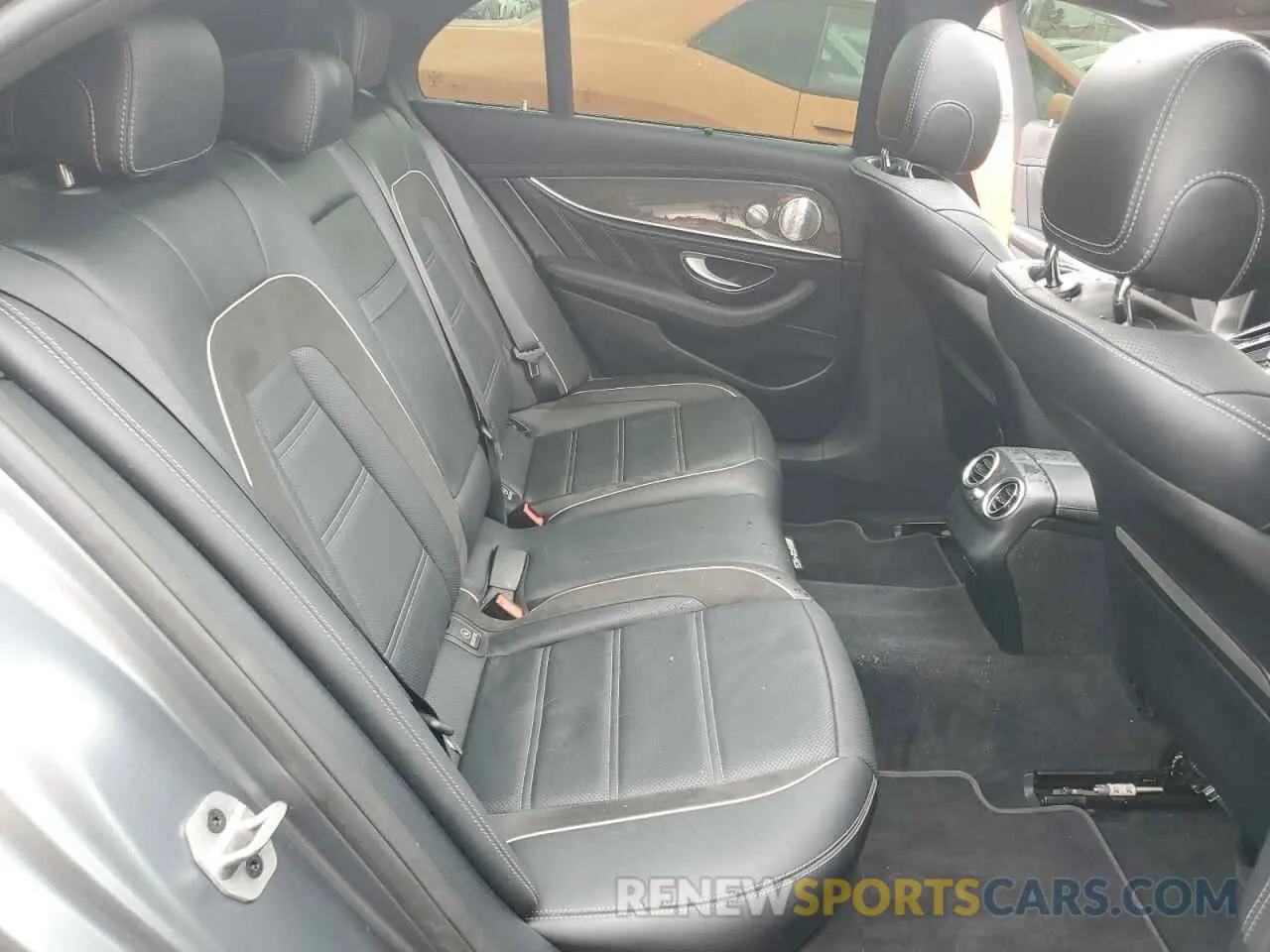 10 Photograph of a damaged car W1KZF8KB5MA988045 MERCEDES-BENZ E-CLASS 2021