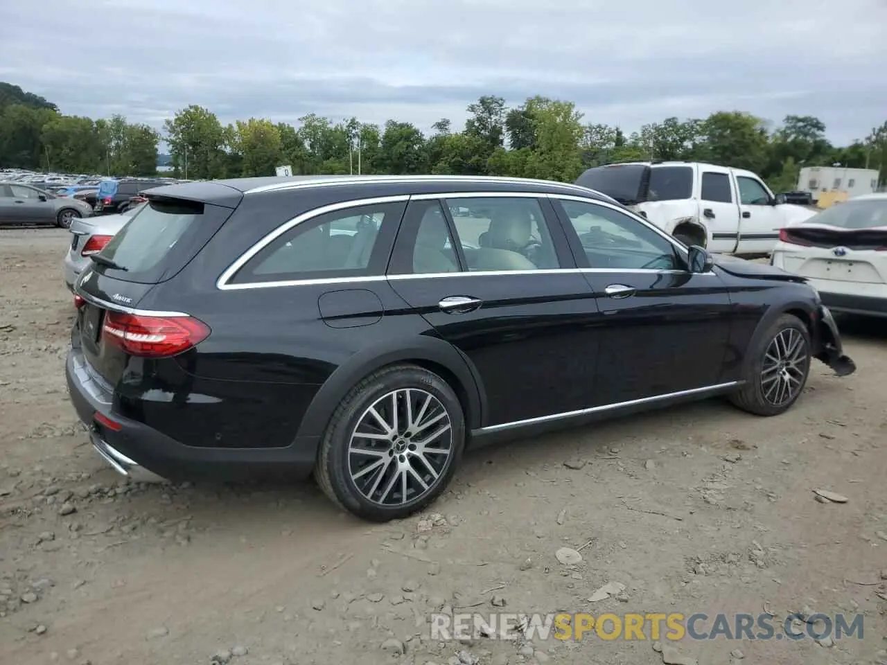 3 Photograph of a damaged car W1KZH6AB0MA938802 MERCEDES-BENZ E-CLASS 2021