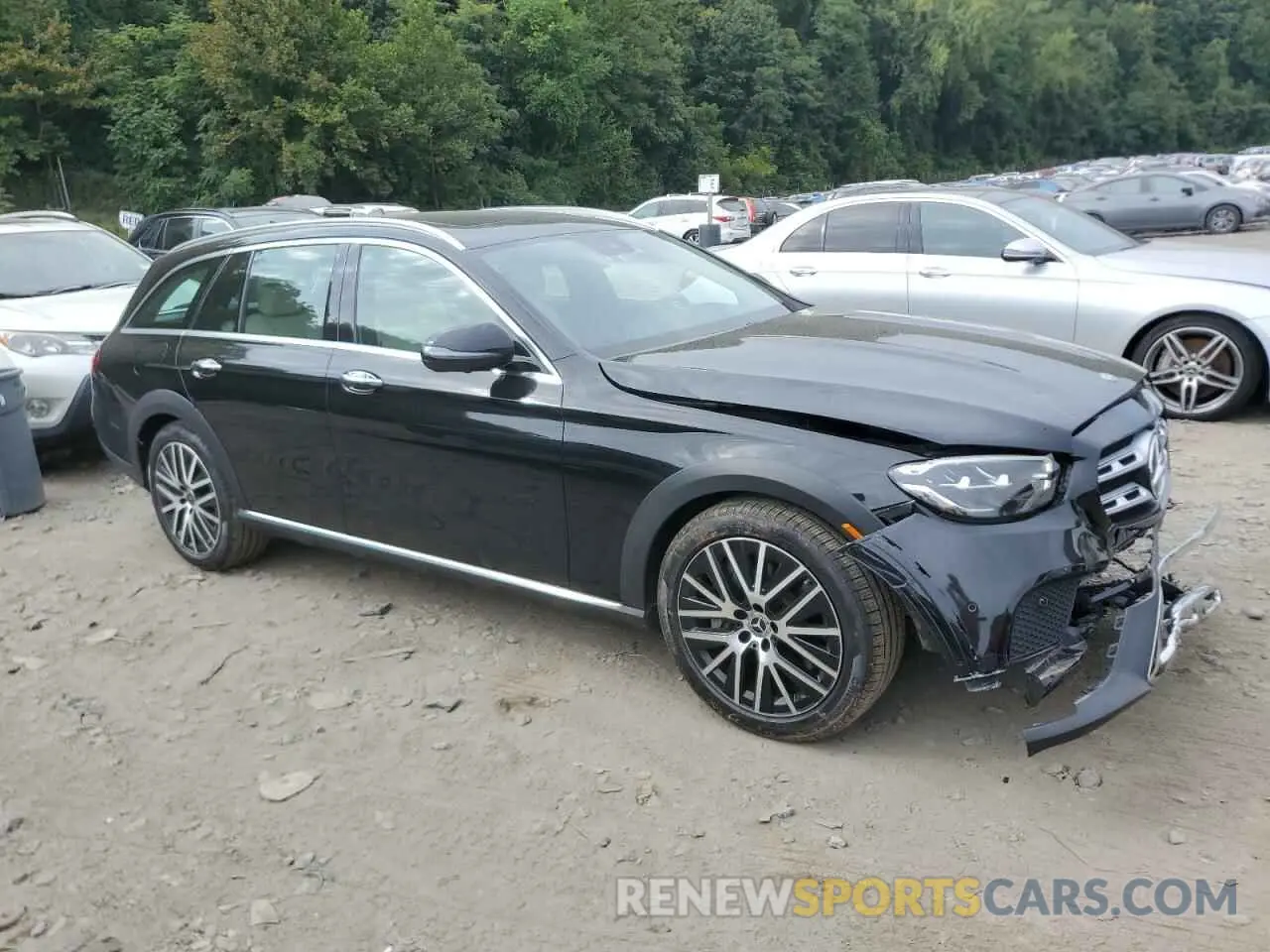 4 Photograph of a damaged car W1KZH6AB0MA938802 MERCEDES-BENZ E-CLASS 2021