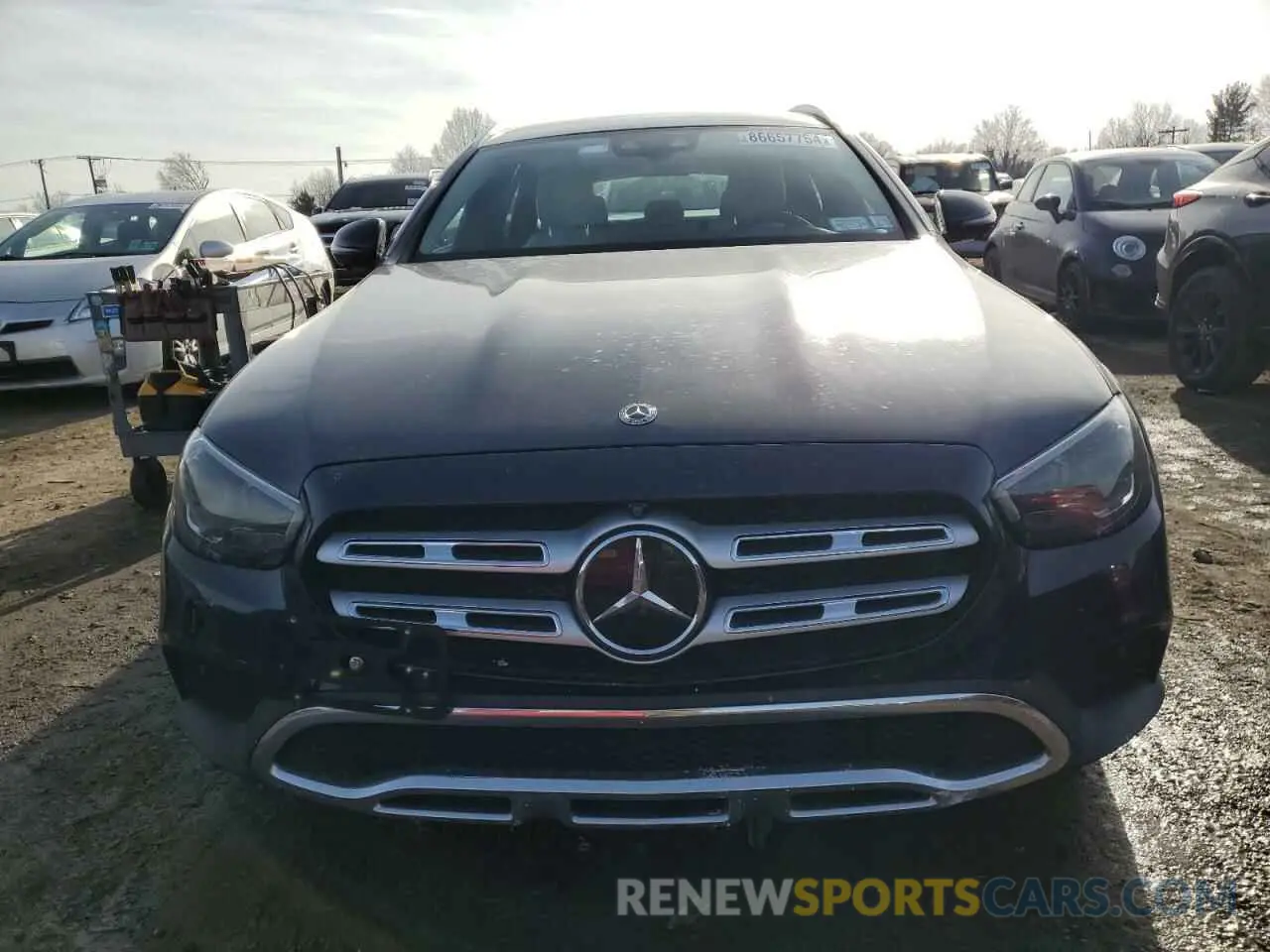 5 Photograph of a damaged car W1KZH6ABXMA957731 MERCEDES-BENZ E-CLASS 2021
