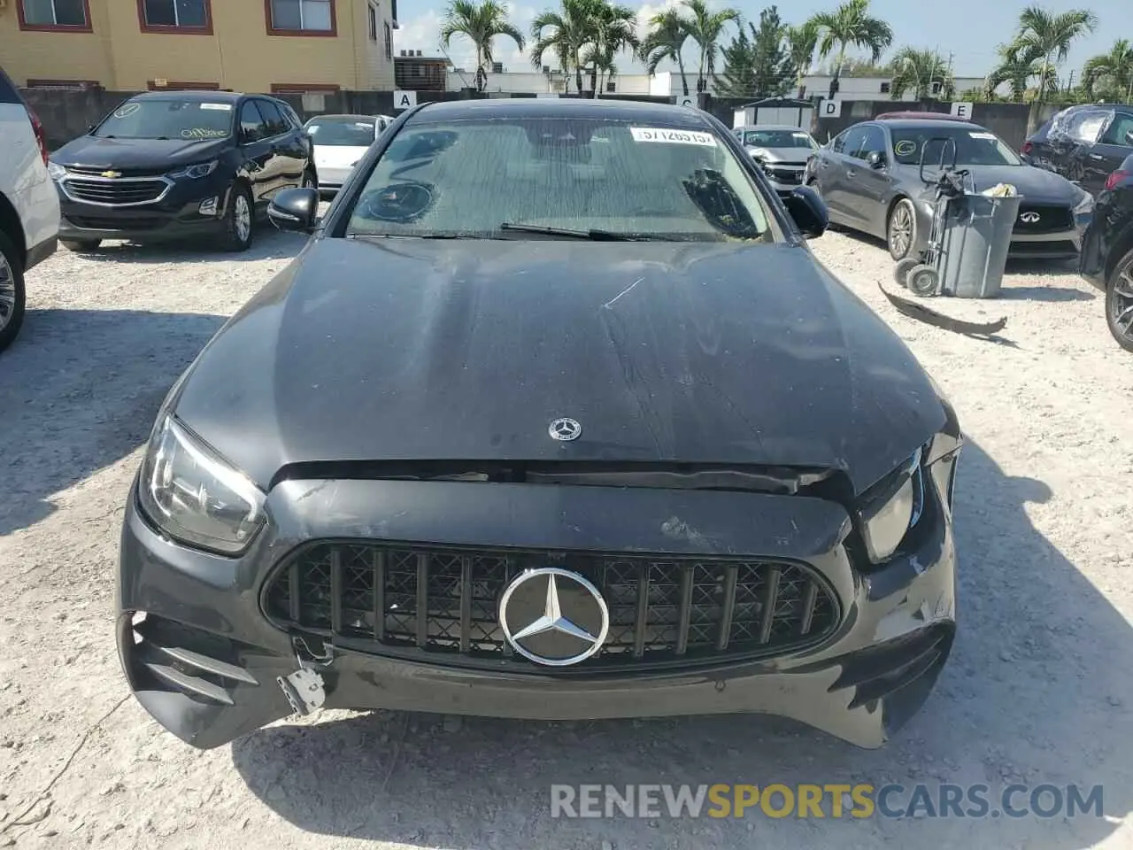 5 Photograph of a damaged car W1KZF8DB3NB076782 MERCEDES-BENZ E-CLASS 2022