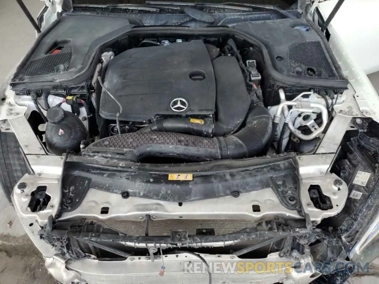 11 Photograph of a damaged car W1KZF8DB6NB086609 MERCEDES-BENZ E-CLASS 2022