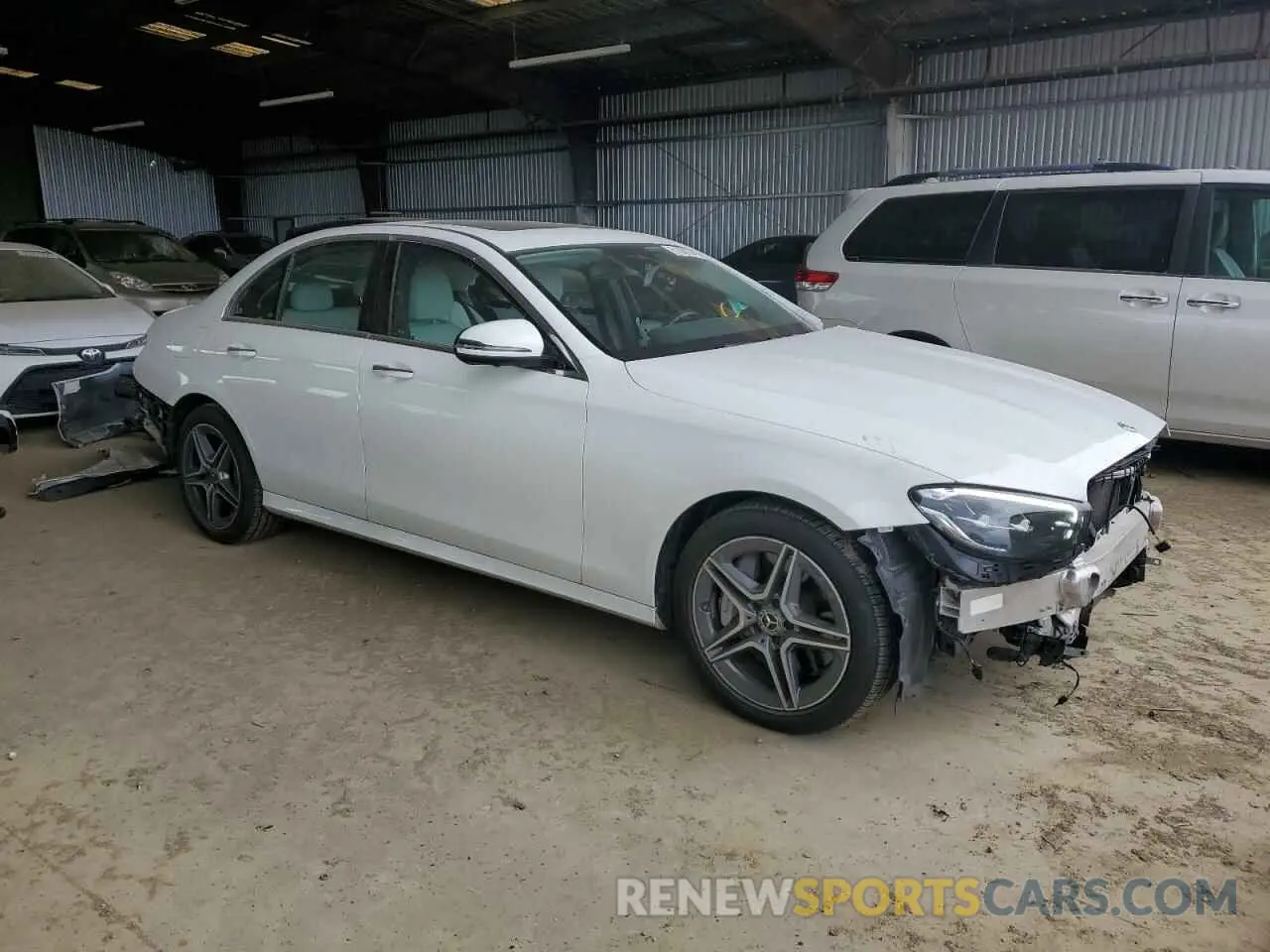 4 Photograph of a damaged car W1KZF8DB7NB050539 MERCEDES-BENZ E-CLASS 2022