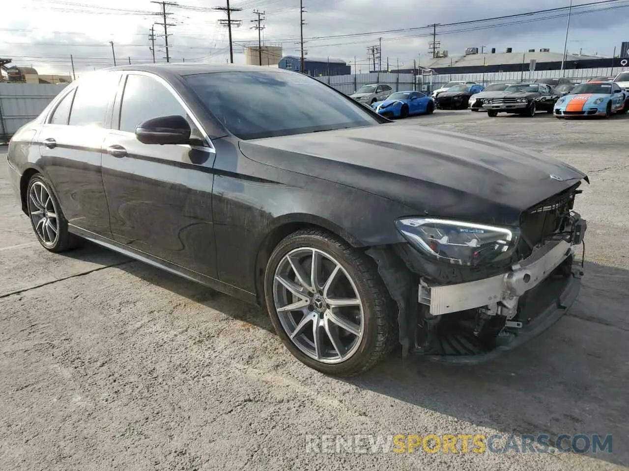 4 Photograph of a damaged car W1KZF8DB8NB080388 MERCEDES-BENZ E-CLASS 2022