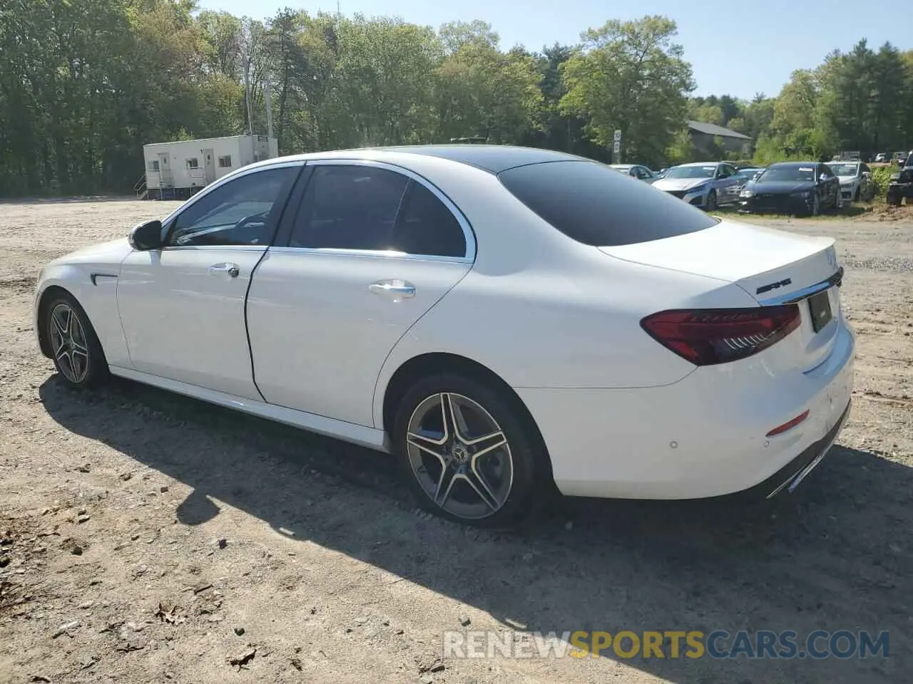 2 Photograph of a damaged car W1KZF8EB0NB021009 MERCEDES-BENZ E-CLASS 2022