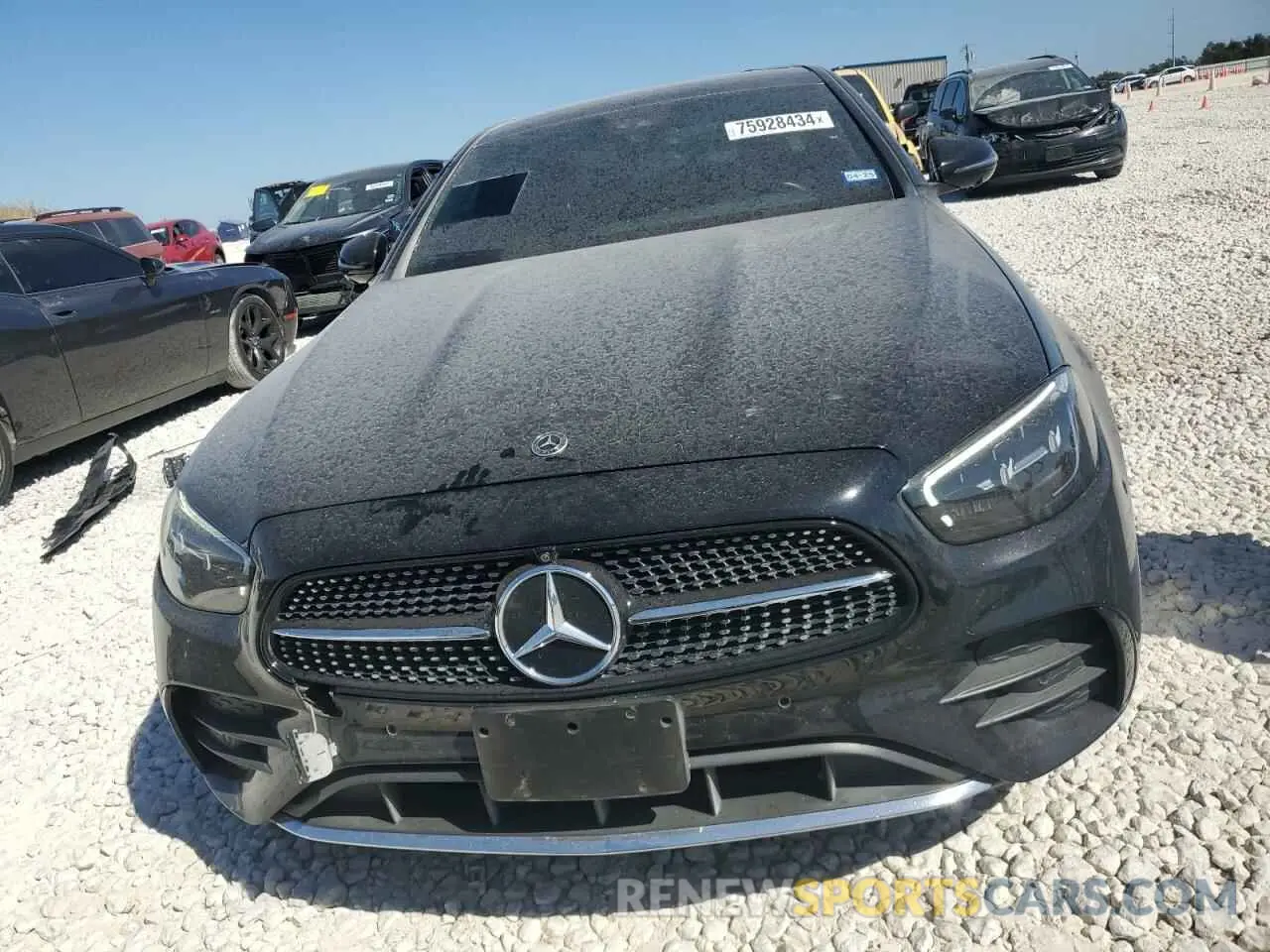 5 Photograph of a damaged car W1KZF8EB0NB072011 MERCEDES-BENZ E-CLASS 2022