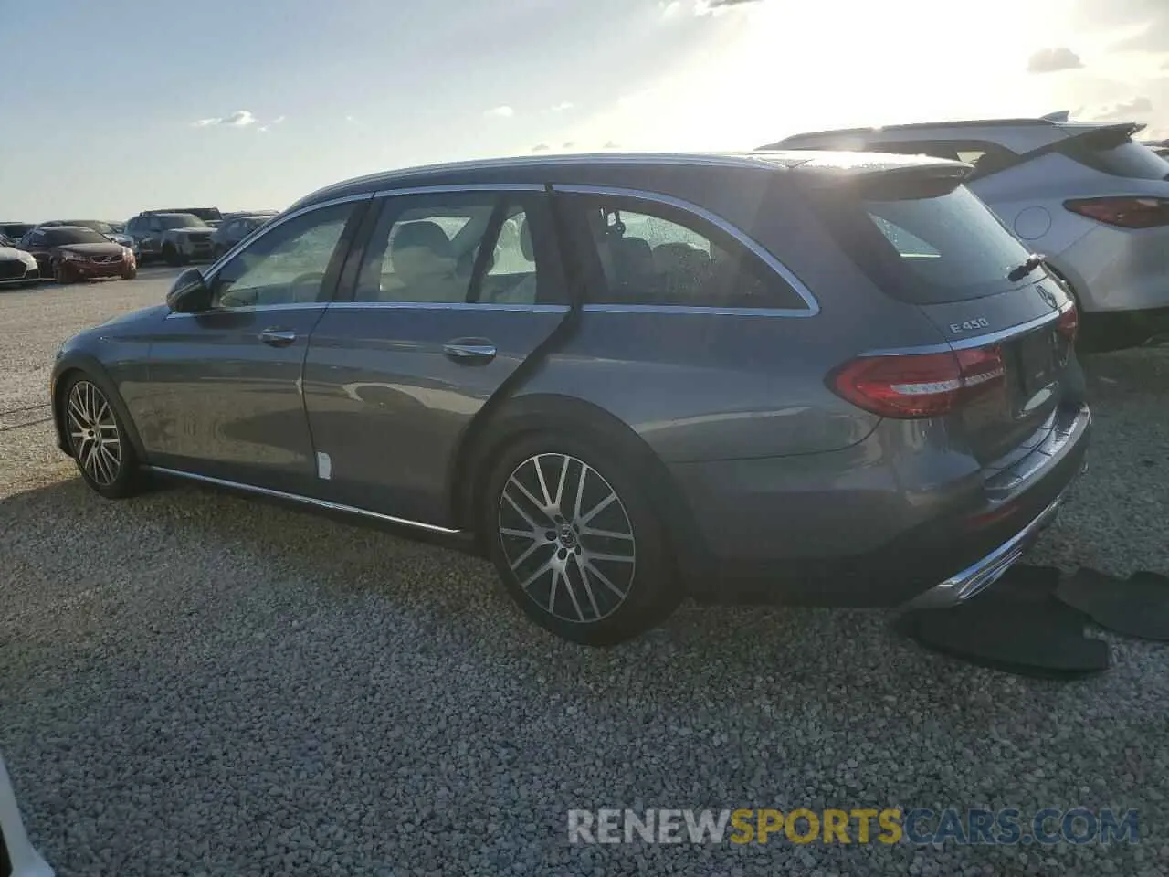 2 Photograph of a damaged car W1KZH6AB1NB038793 MERCEDES-BENZ E-CLASS 2022