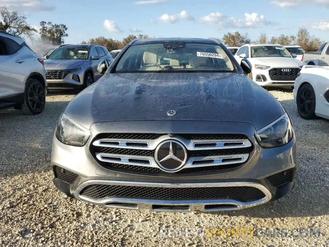 5 Photograph of a damaged car W1KZH6AB1NB038793 MERCEDES-BENZ E-CLASS 2022