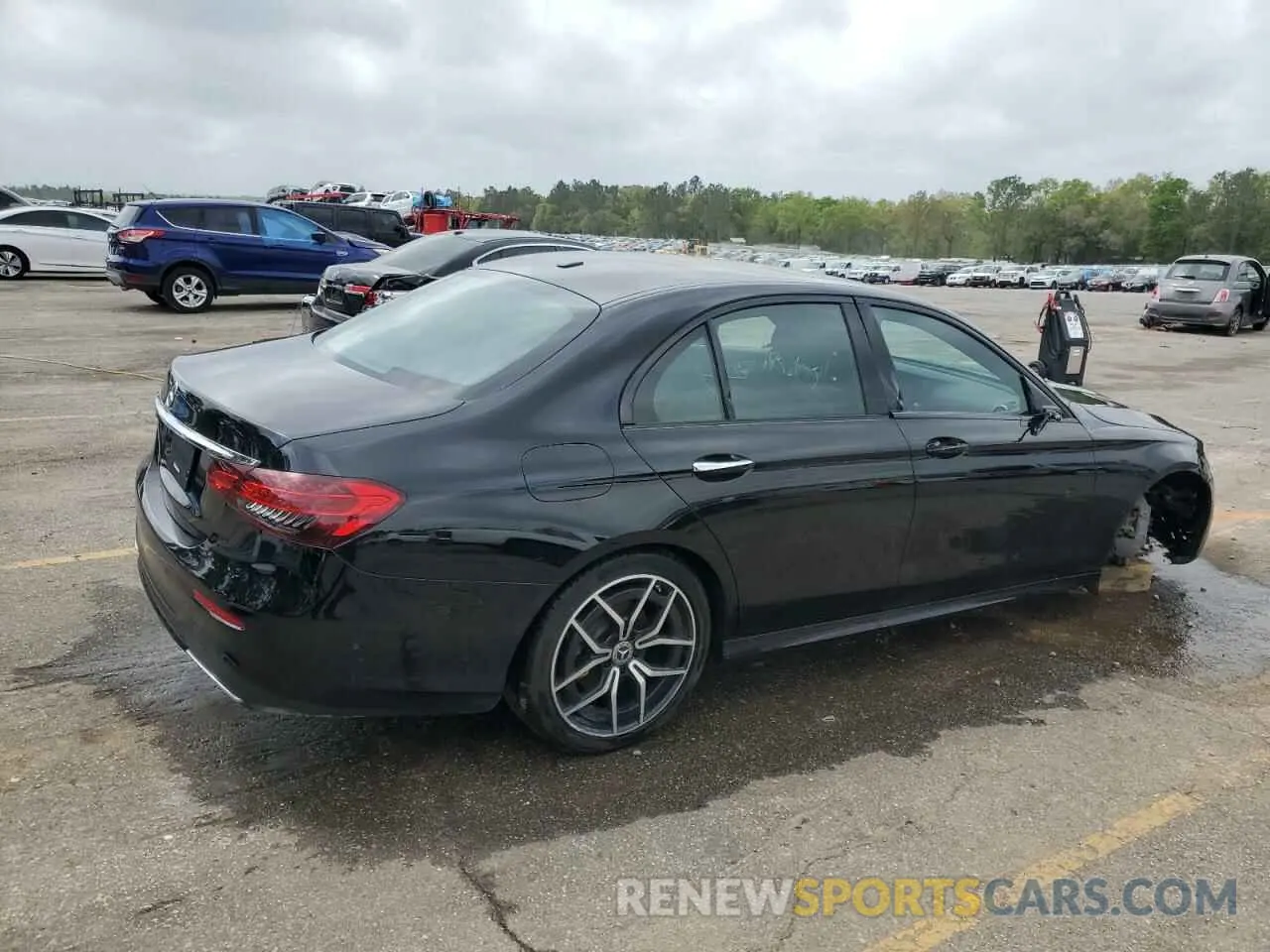 3 Photograph of a damaged car W1KZF8DB5PB186669 MERCEDES-BENZ E-CLASS 2023