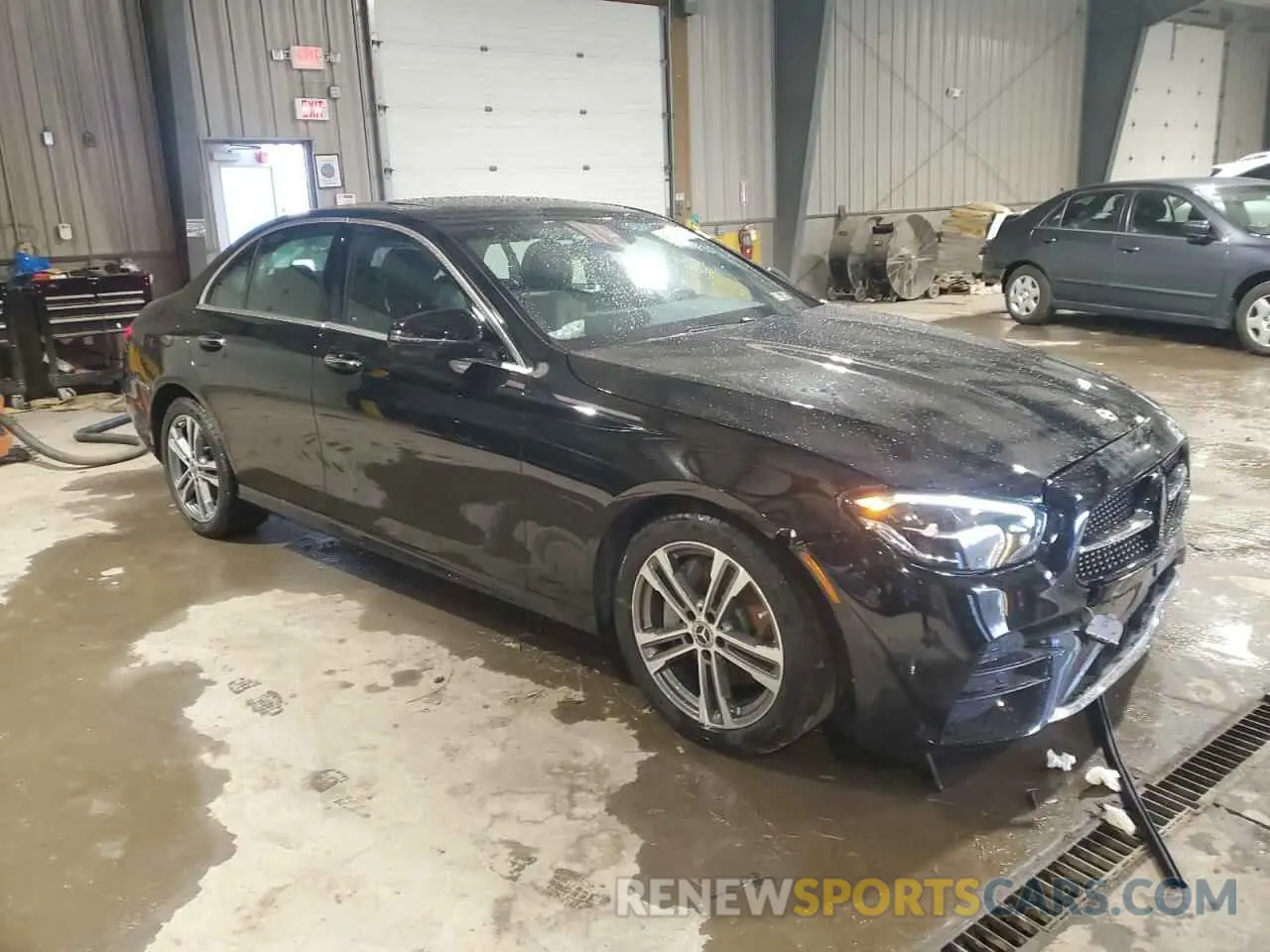 4 Photograph of a damaged car W1KZF8EB3PB186989 MERCEDES-BENZ E-CLASS 2023