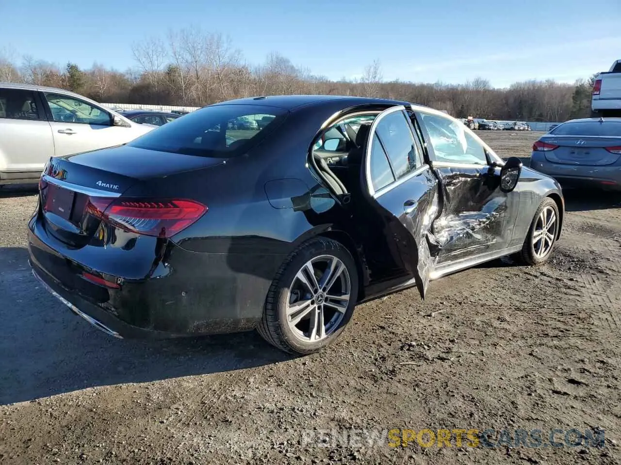3 Photograph of a damaged car W1KZF8EBXPB177044 MERCEDES-BENZ E-CLASS 2023