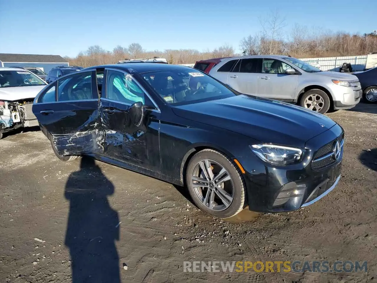 4 Photograph of a damaged car W1KZF8EBXPB177044 MERCEDES-BENZ E-CLASS 2023