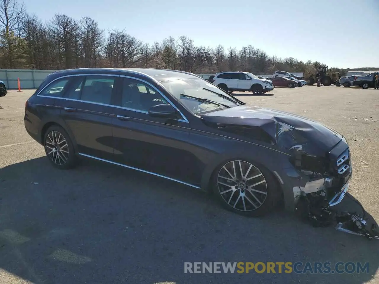 4 Photograph of a damaged car W1KZH6AB1PB155552 MERCEDES-BENZ E-CLASS 2023