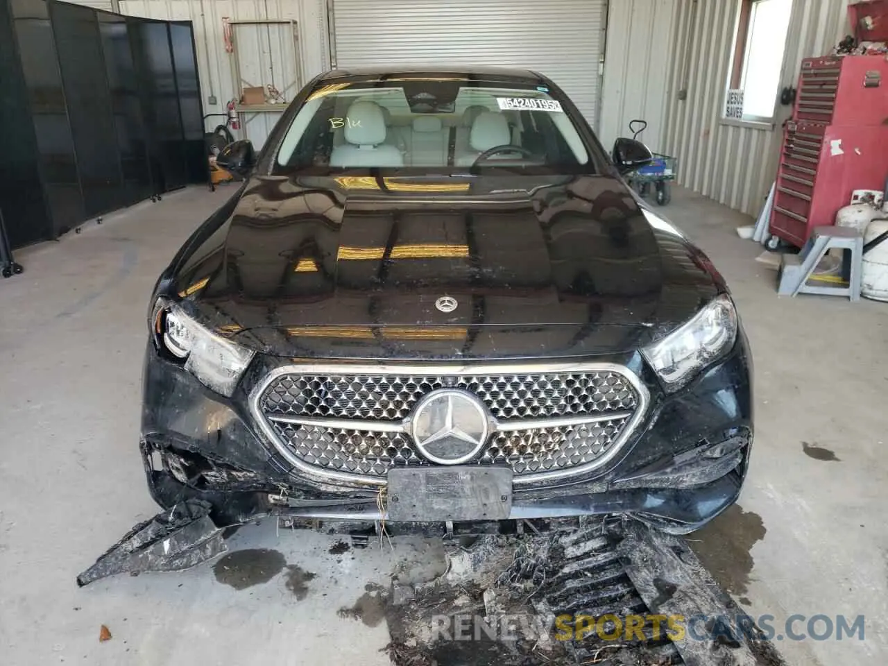 5 Photograph of a damaged car W1KLF4GB4SA145846 MERCEDES-BENZ E-CLASS 2025