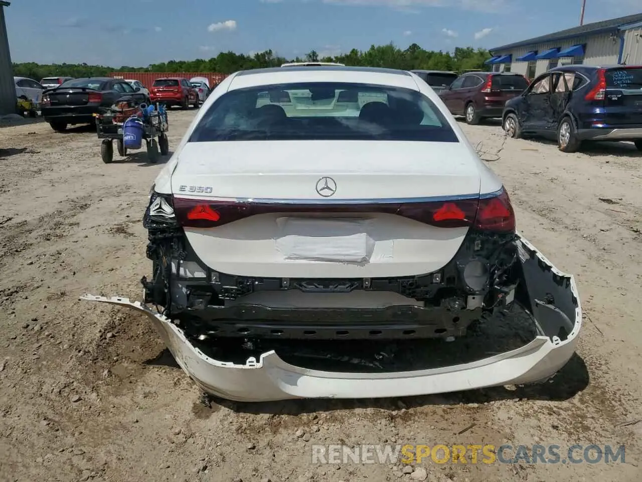 6 Photograph of a damaged car W1KLF4GB7SA135800 MERCEDES-BENZ E-CLASS 2025