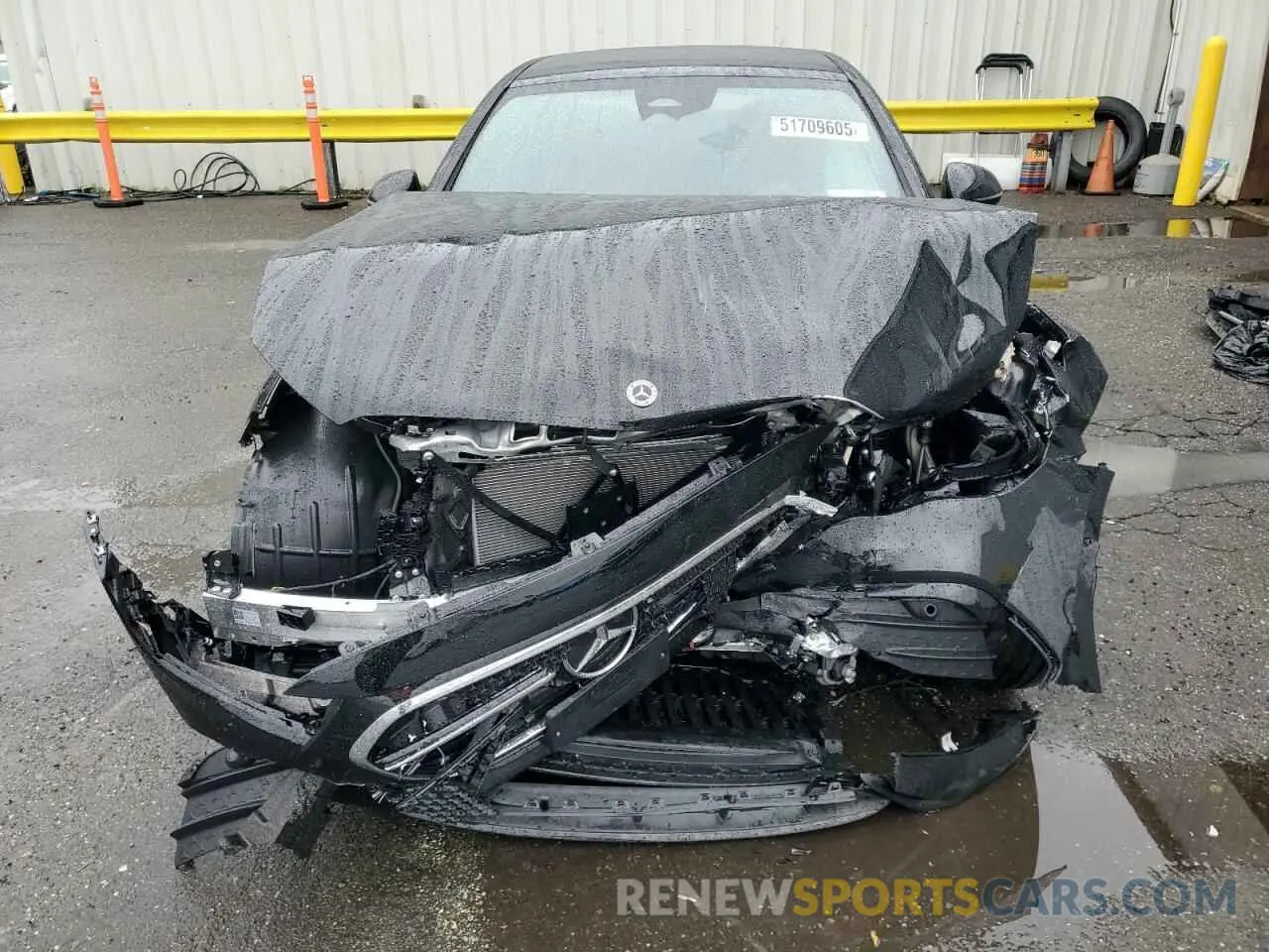 5 Photograph of a damaged car W1KLF4HB1SA119865 MERCEDES-BENZ E-CLASS 2025