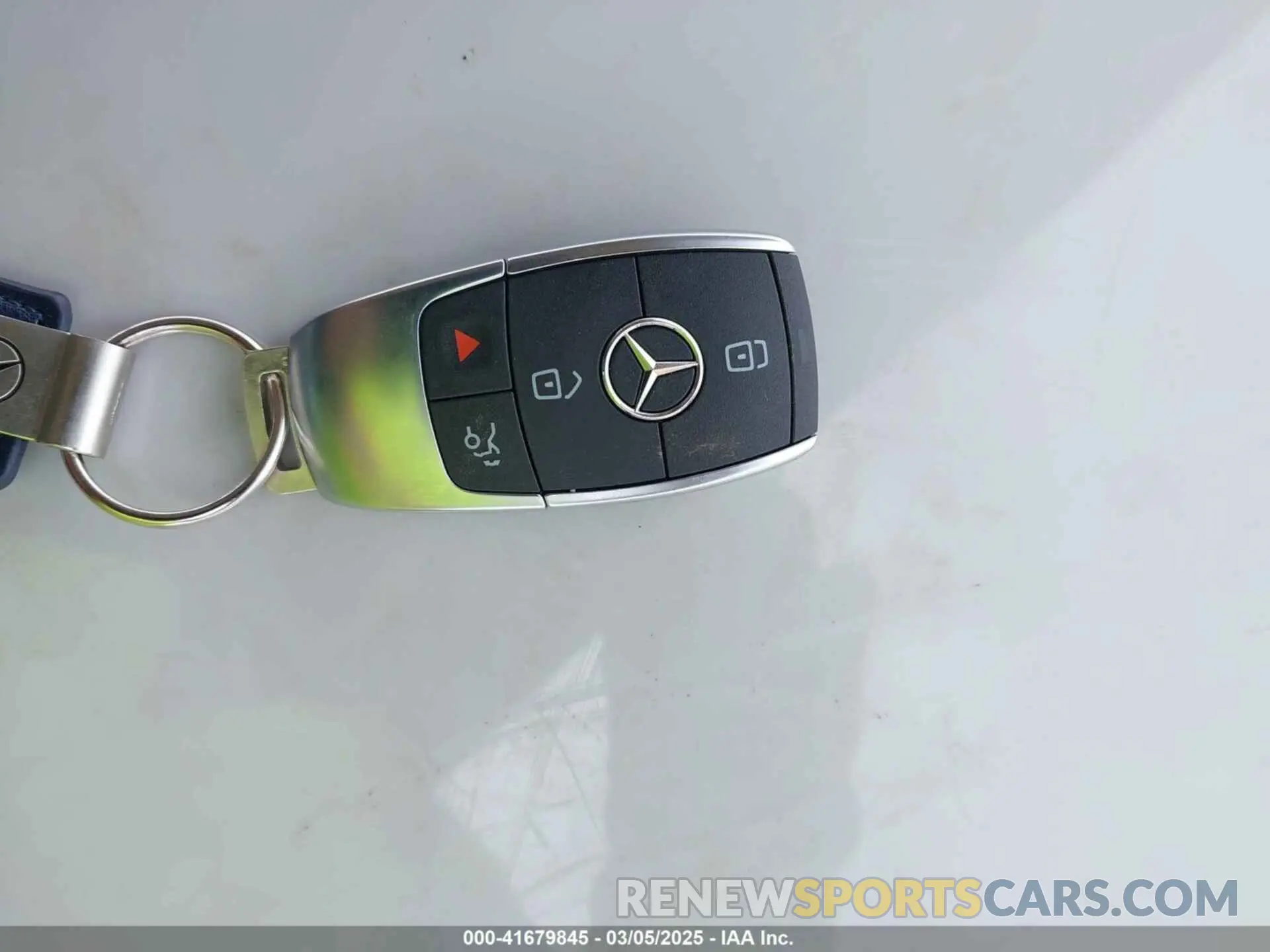 11 Photograph of a damaged car W1N9M0CB0RN096438 MERCEDES-BENZ EQB 2024