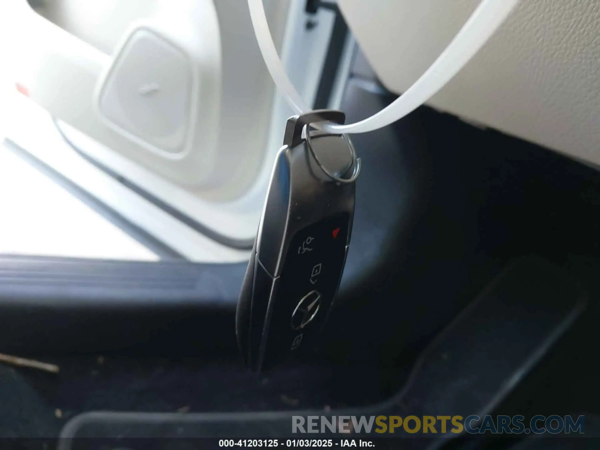 11 Photograph of a damaged car W1N9M0CB1PN057869 MERCEDES-BENZ EQB 250 SUV 2023