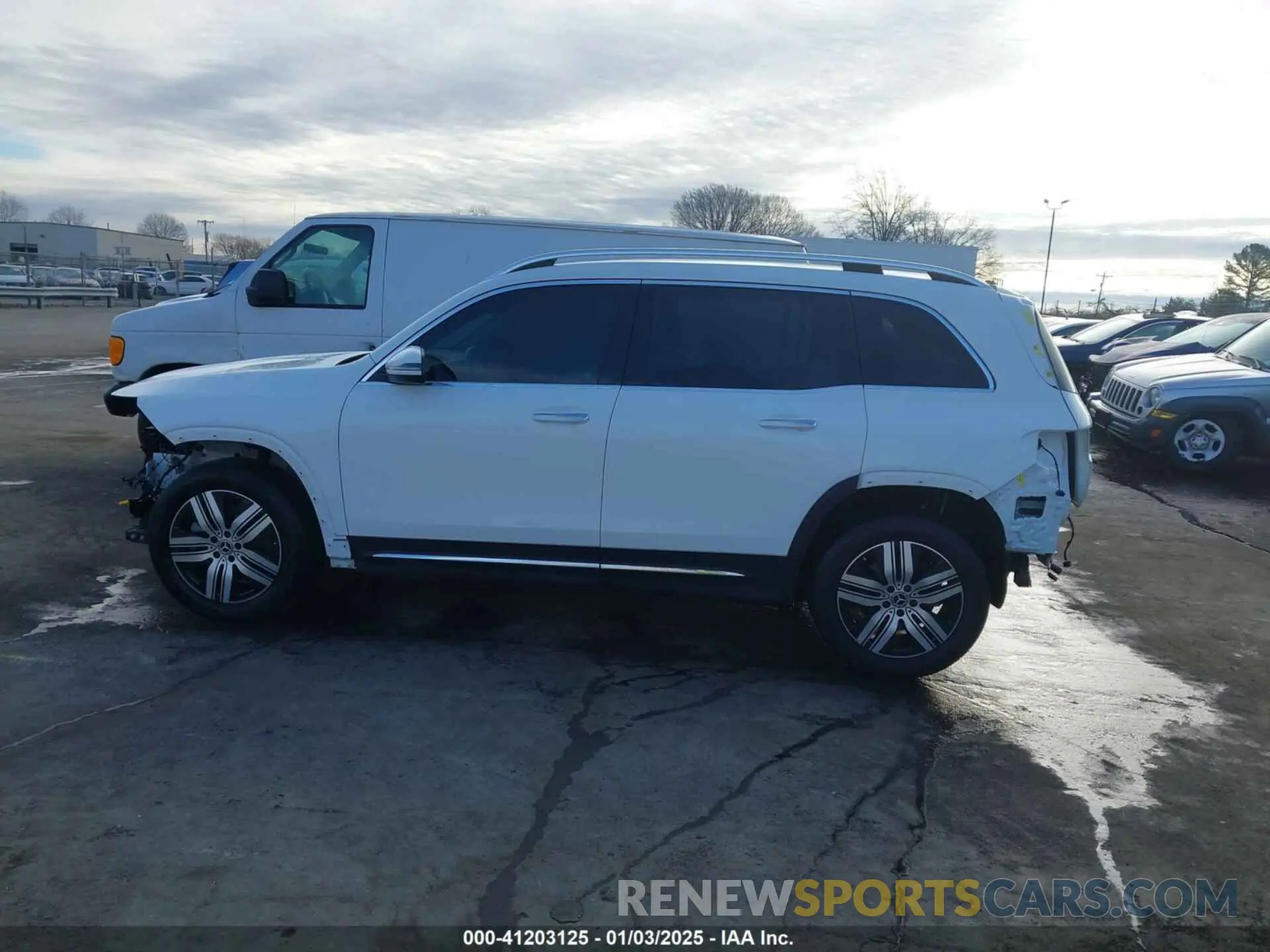 14 Photograph of a damaged car W1N9M0CB1PN057869 MERCEDES-BENZ EQB 250 SUV 2023