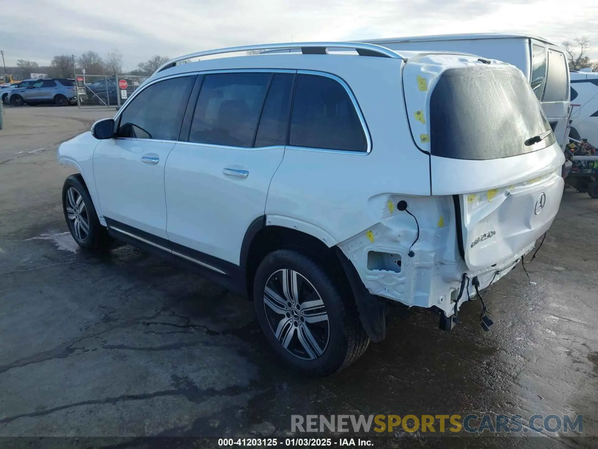 3 Photograph of a damaged car W1N9M0CB1PN057869 MERCEDES-BENZ EQB 250 SUV 2023