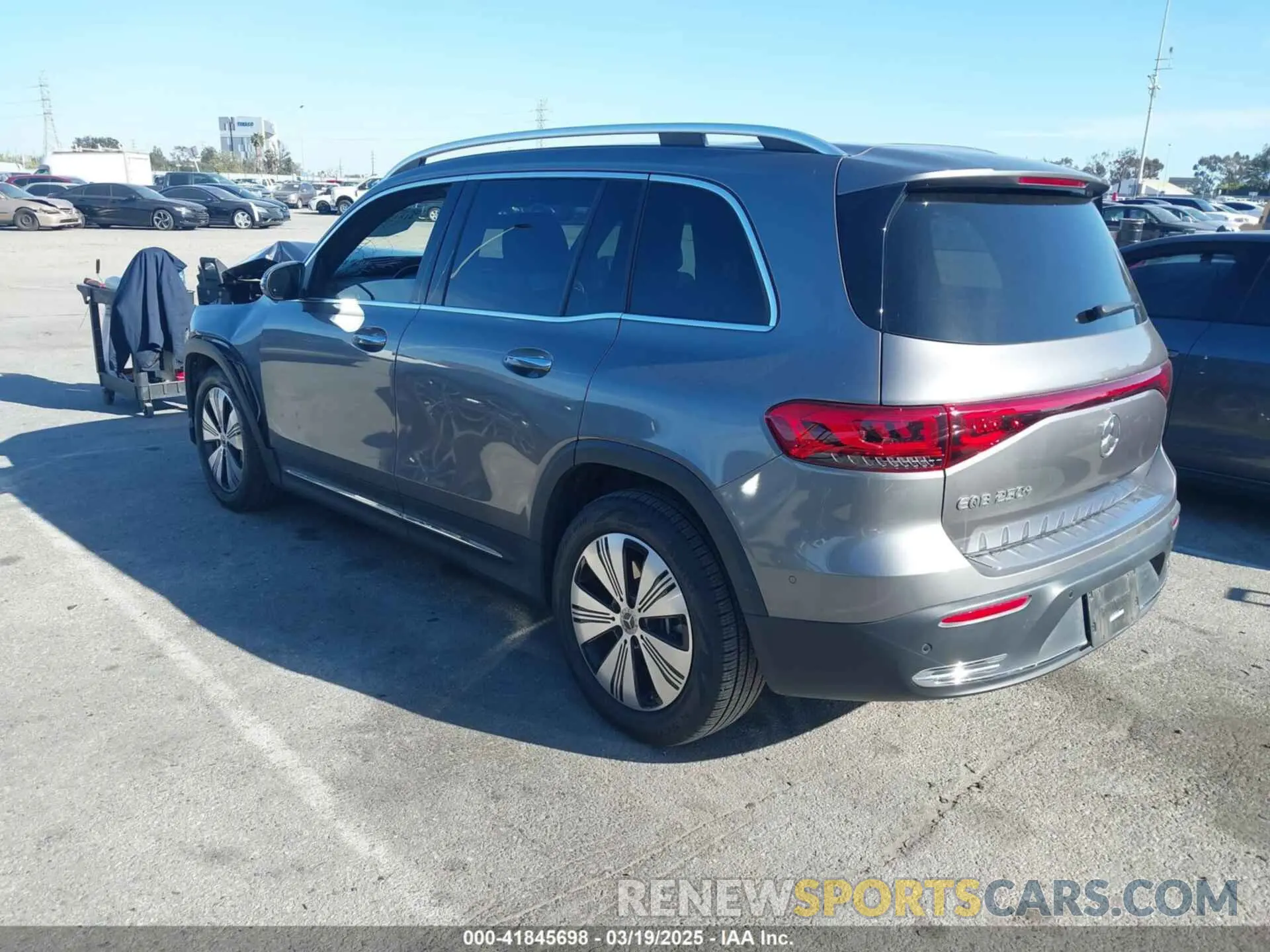 3 Photograph of a damaged car W1N9M0CB6PN051114 MERCEDES-BENZ EQB 250 SUV 2023