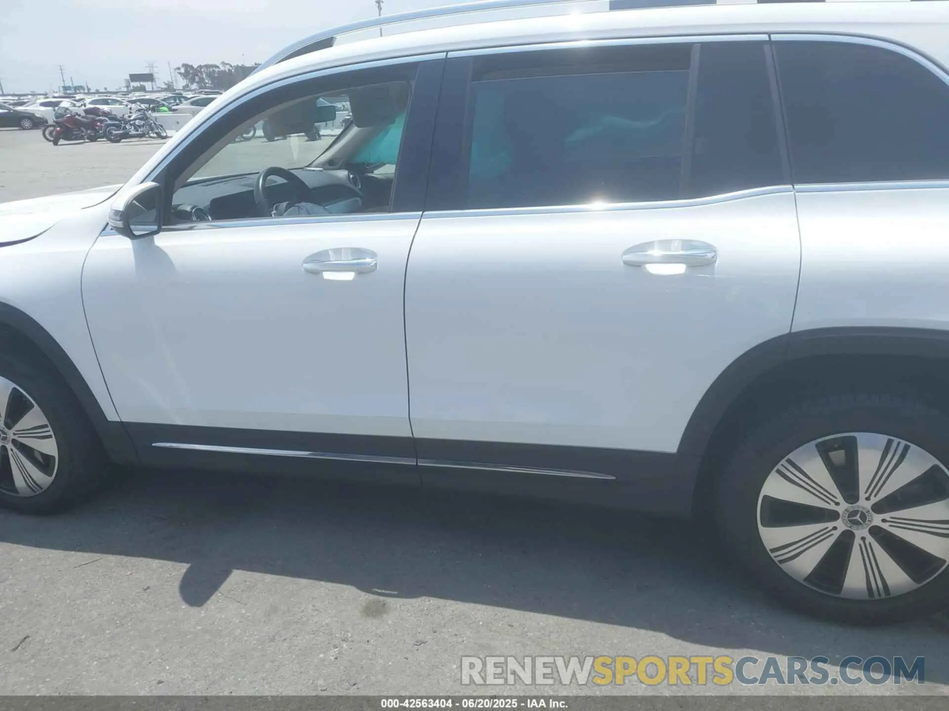 13 Photograph of a damaged car W1N9M0CB7PN034158 MERCEDES-BENZ EQB 250 SUV 2023