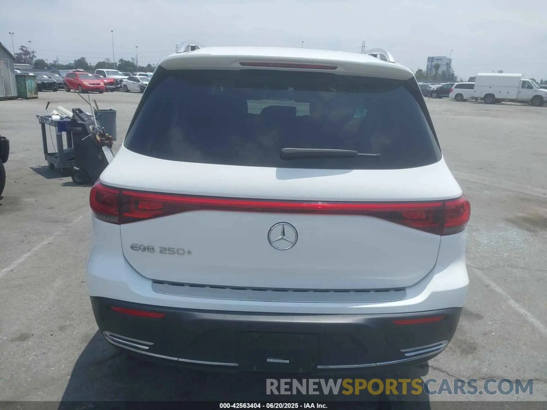 15 Photograph of a damaged car W1N9M0CB7PN034158 MERCEDES-BENZ EQB 250 SUV 2023
