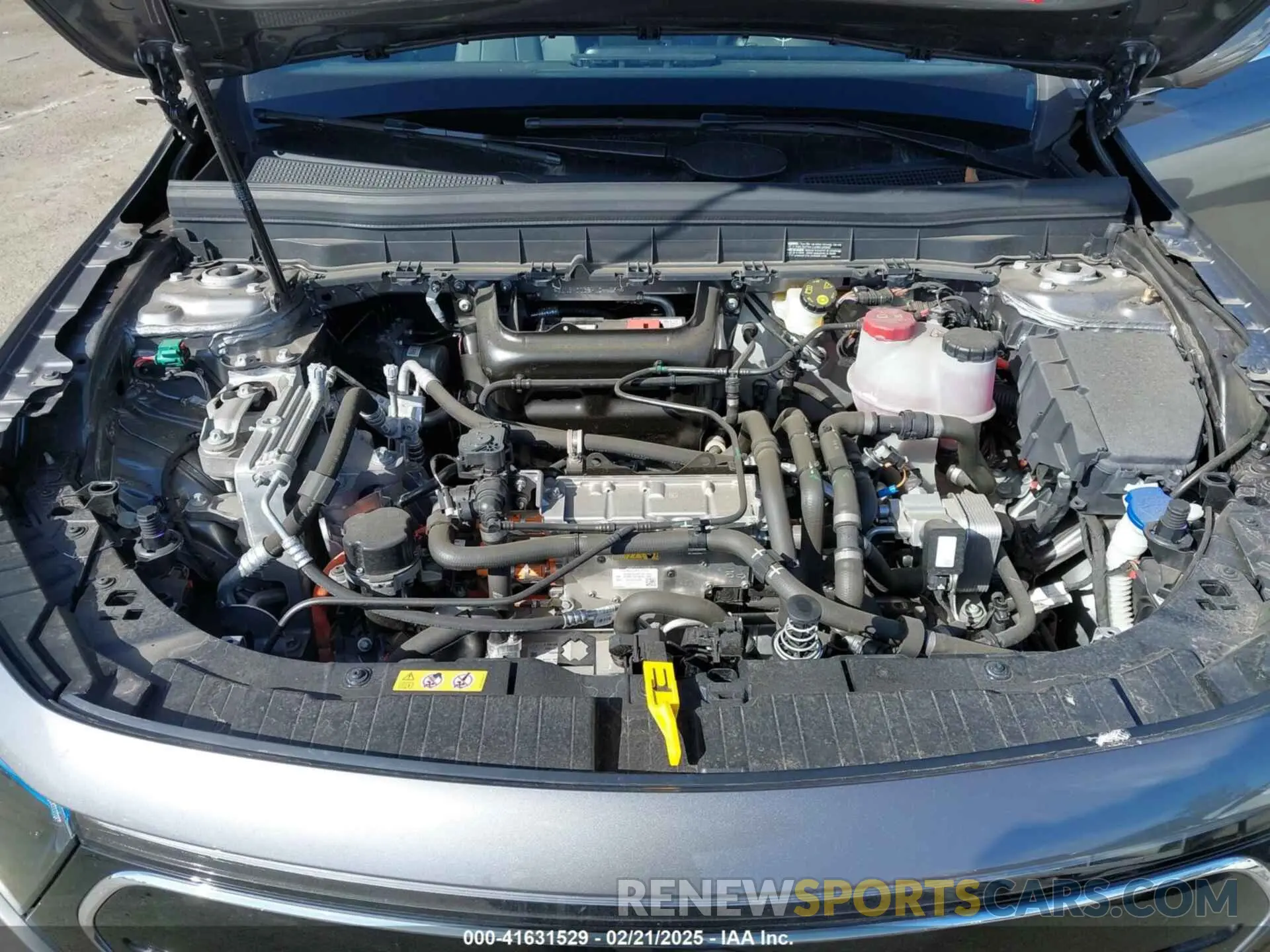 10 Photograph of a damaged car W1N9M0CB9PN044674 MERCEDES-BENZ EQB 250 SUV 2023