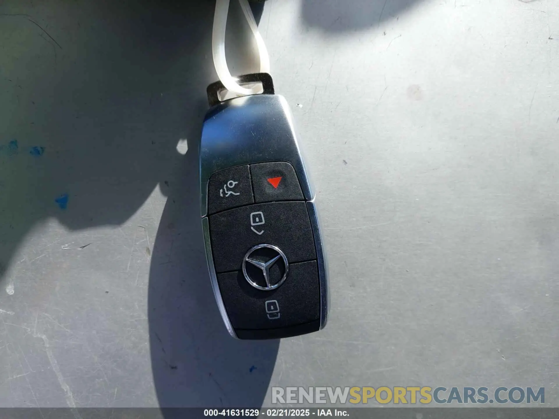 11 Photograph of a damaged car W1N9M0CB9PN044674 MERCEDES-BENZ EQB 250 SUV 2023